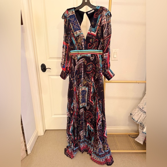 Alice + Olivia Gown with Bishop Sleeves - Picture 3 of 8